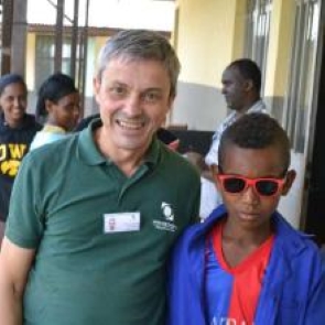 colin jonea 220x220e12ead89 bdfe 4233 9caf f794aafece68 large 